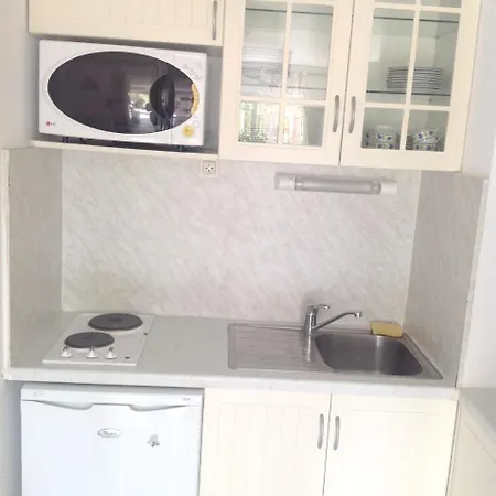Apartment Avenue Du Marechal Juin *