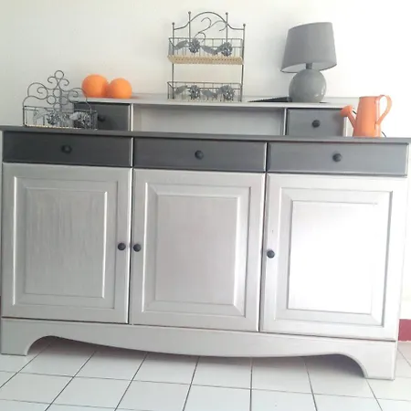 Апартаменты Apartment Avenue Du Marechal Juin Ле-Лаванду