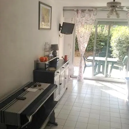 Apartment Avenue Du Marechal Juin * Ле-Лаванду